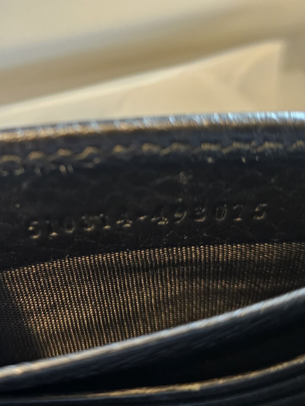 Gucci Black Dollar Calfskin Interlocking G Wallet on Chain (WOC) w/COA - EUC - Picture 6 of 8
